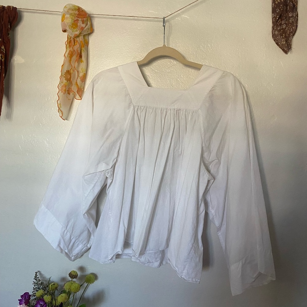 Doen white blouse!